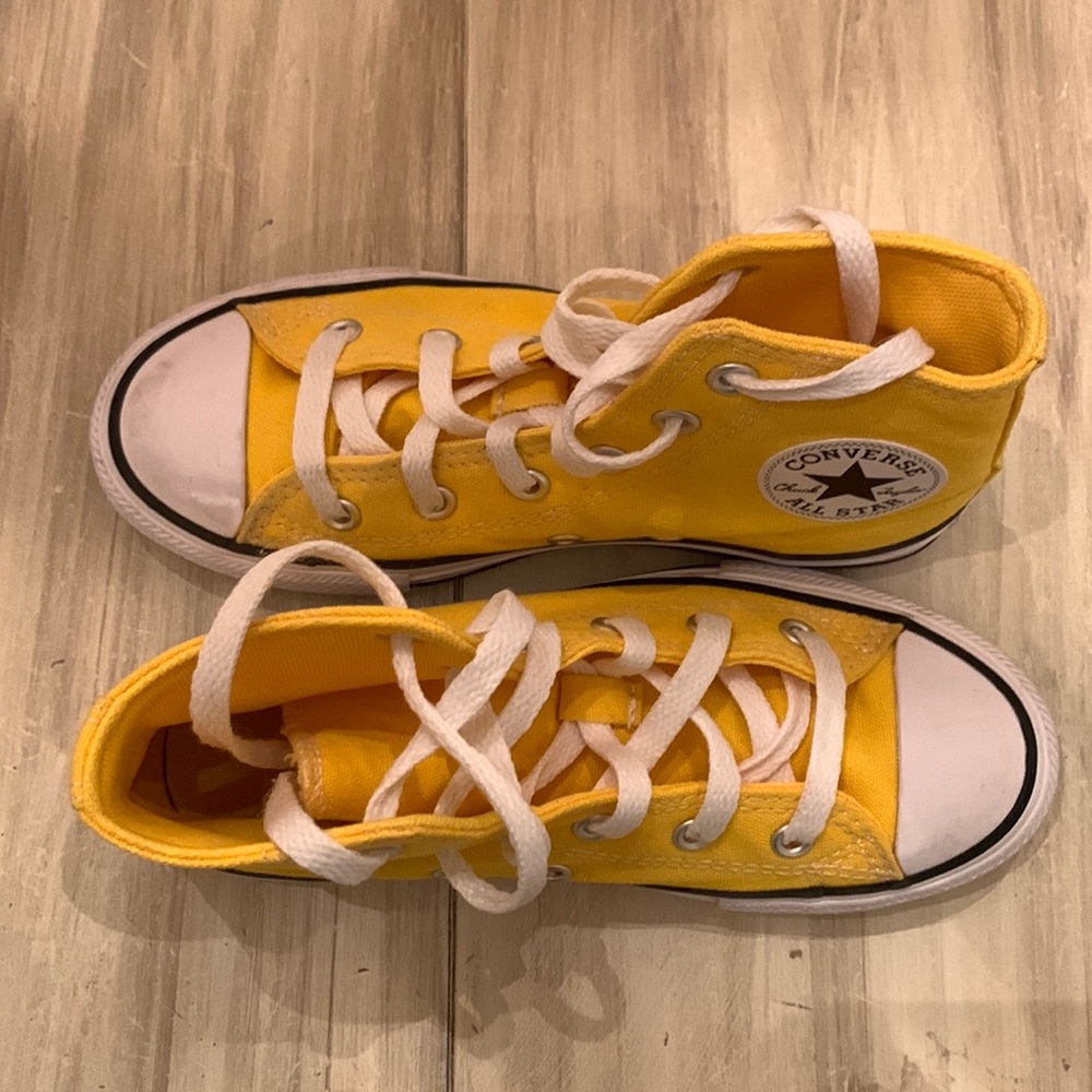 Converse, high tops, little kids